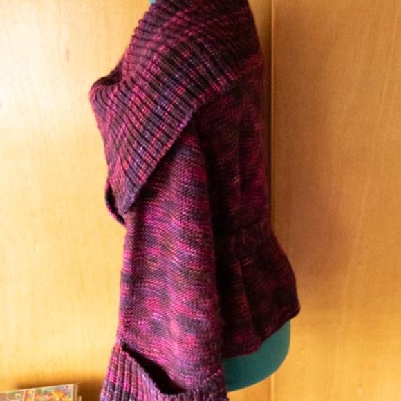 Marc by Marc Jacobs 100% Wool Burgundy Purple Pink Belt Collar Sweater wmns L/XL - Picture 10 of 11